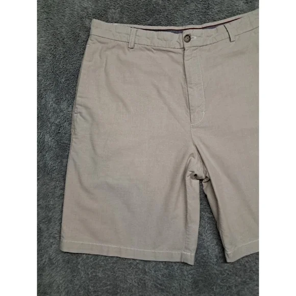 IZOD Shorts Mens Sz 36 Khaki Dress Chino Work Pockets Golf Cargo Office Church - Picture 3 of 11
